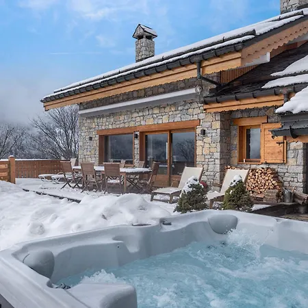 Chalet Familial Moderne A Meribel Village, Terrasse Sud Avec Jacuzzi, Proche Pistes Et Commerces - Fr-1-566-56 *