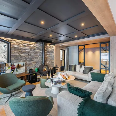 Familial Moderne A Meribel Village, Terrasse Sud Avec Jacuzzi, Proche Pistes Et Commerces - Fr-1-566-56 Chalet Les Allues